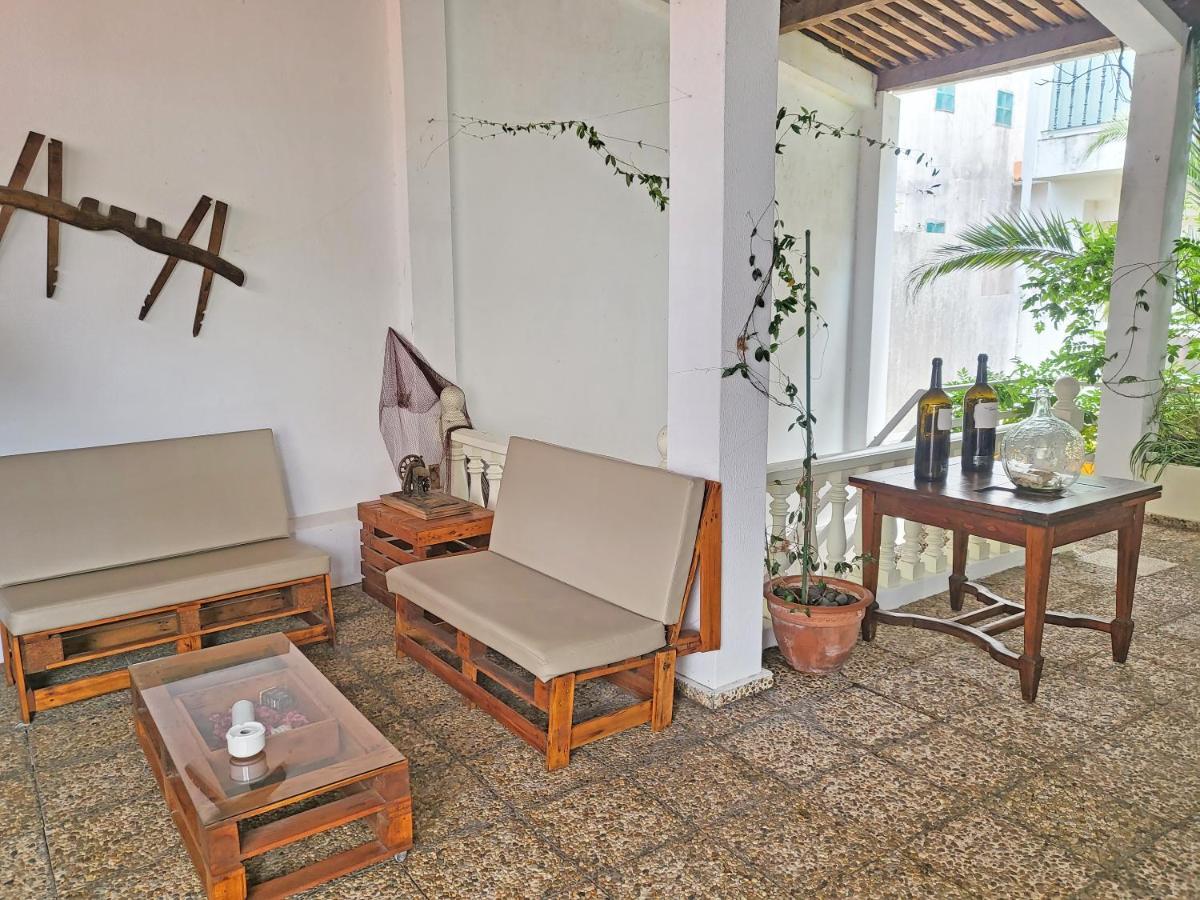 Hotel Villa Juanita او غروف المظهر الخارجي الصورة